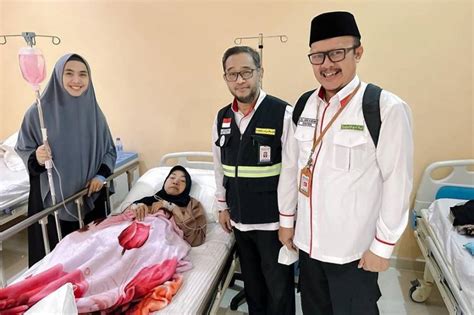 Sindo Hi Lite Ibunda Oki Setiana Dewi Dilarikan Ke Rumah Sakit Di Makkah