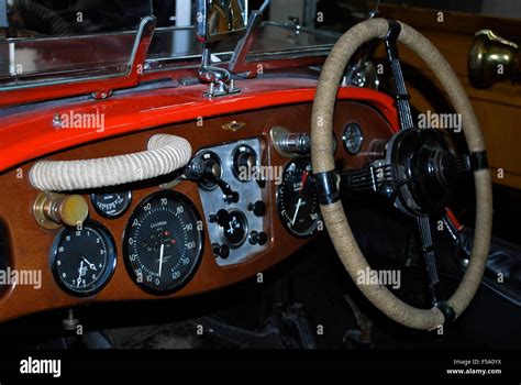 Vintage car dashboard Stock Photo - Alamy