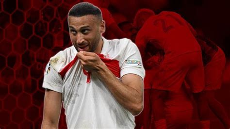 Son Dak Ka Fenerbah E Cenk Tosun Transferini Resmen A Klad Spor