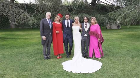 Luis Bárcenas y Rosalía Iglesias en la boda de su hijo imágenes