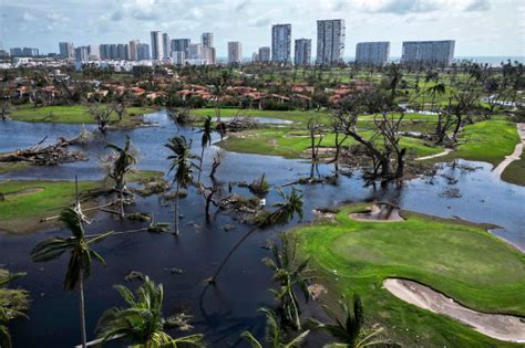 Mexique le bilan de l ouragan Otis qui a dévasté la ville d Acapulco