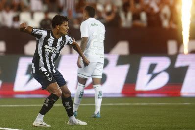 Danilo Barbosa Exalta Elenco E Avalia Novo Estilo De Jogo Do Botafogo