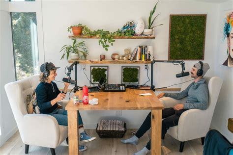 9 Ide Desain Ruang Podcast Di Rumah Minimalis Tapi Keren