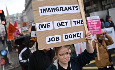 Thousands Protest In London Against Uk S New Migrant Bill