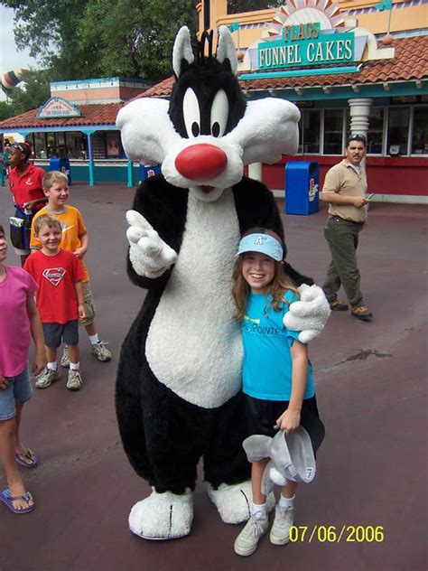 Sylvester Daffy Duck Six Flags Texas 2006 KennythePirate