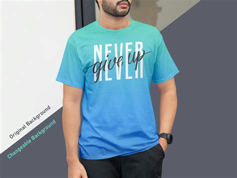 Free Men S Short Sleeve Crew Neck T Shirt Mockup Psd Designbolts