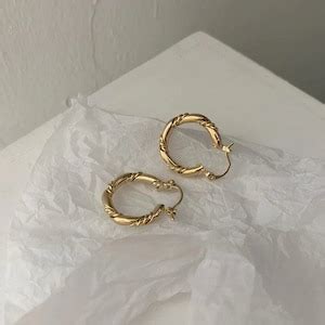 Gold Latch Back Hoop Earrings, Vintage Inspired Gold Hoop Earrings ...