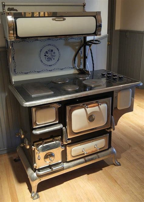 Elmira Stove Works Model 6000 Electric Range Antique Reproduction Retro