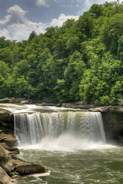 How To See The Moonbow At Cumberland Falls State Resort Park In