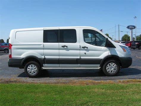 250 3dr Swb Low Roof Cargo Van With 6040 Passenger Side Doors And