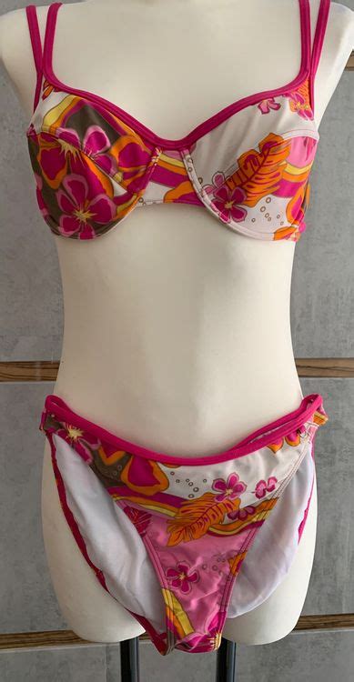 Protest Bügel Bikini Gr 40 bunt Träger ohne Schale Gebraucht in Engelburg für CHF 28 mit