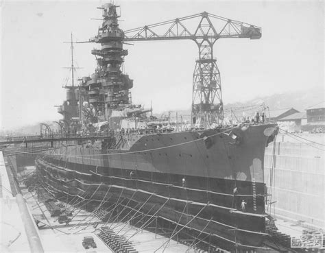 [Photo] Battleship Fuso in drydock, Kure, Japan, 28 Apr 1933 | World ...