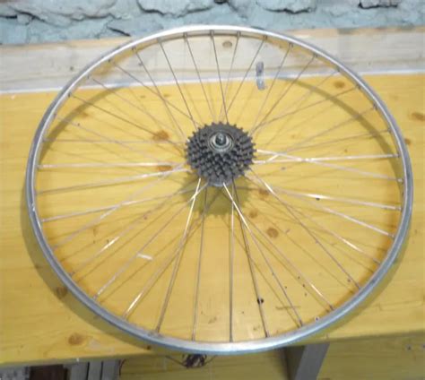 ROUE ARRIÈRE JANTE Rigida Moyeu MAILLARD HELICO MATIC 700 vélo ancien