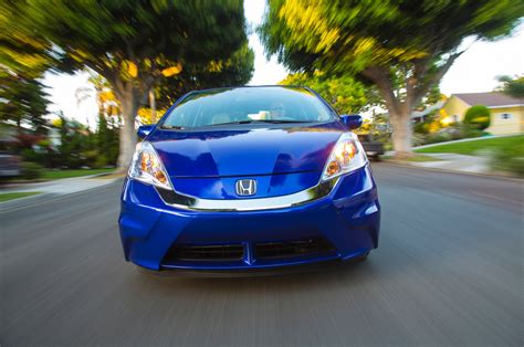2015 Honda Fit Goes On Sale In Japan