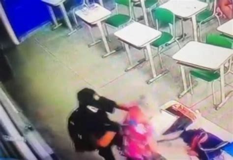 Câmera Registrou Ataque De Aluno à Professora Em Escola De Sp Sbt News