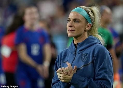 Uswnt Star Julie Ertz Bids Emotional Goodbye To Soccer With 3 0 Win