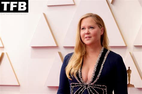 Amy Schumer Displays Nice Cleavage At The 94th Annual Academy Awards