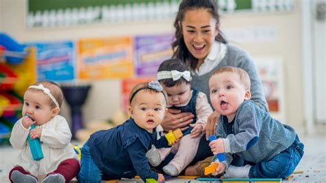 Un rapport dénonce les maltraitances sur enfants en crèches Madmoizelle