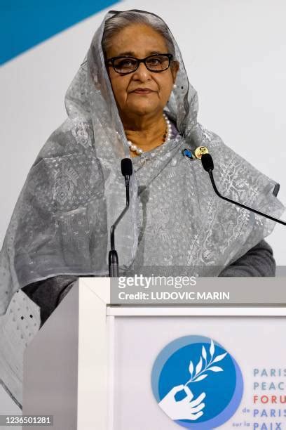 Bangladesh Prime Minister Sheikh Hasina Photos and Premium High Res ...