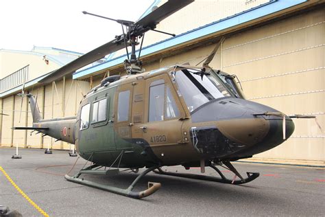 Jgsdf Sk Uh 1j 41820 富士 Uh 1j 多用途ヘリコプター Fuji Uh 1j Multipu Flickr