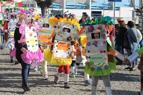 Município de Vila Flor Desfile de Carnaval e tradicional queima do