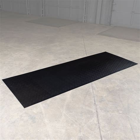 Body Solid Tools 9 Foot Long Vinyl Cardio Mat for Rowers and Treadmills