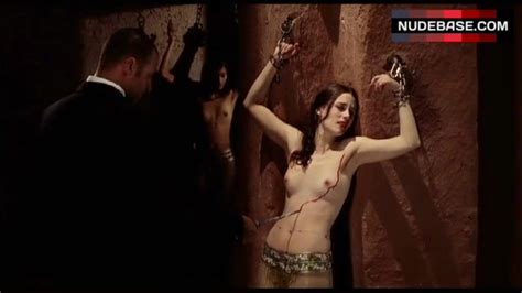 Marie Espinosa Topless Scene Gradiva C Est Gradiva Qui Vous Appelle