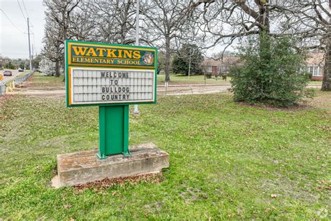 Watkins Elementary School, Rankings & Reviews - Homes.com