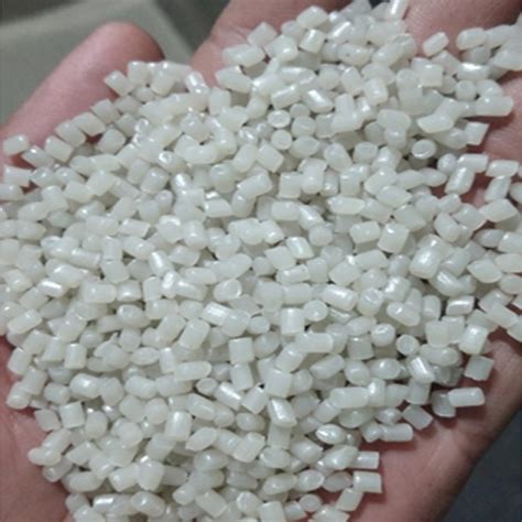 Different Available White Plastic Granules At Best Price In Delhi