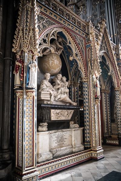 Famous People Buried In Westminster Abbey Graves Of Legends