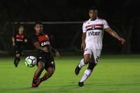 Vitória x São Paulo histórico do confronto tem muitos gols e