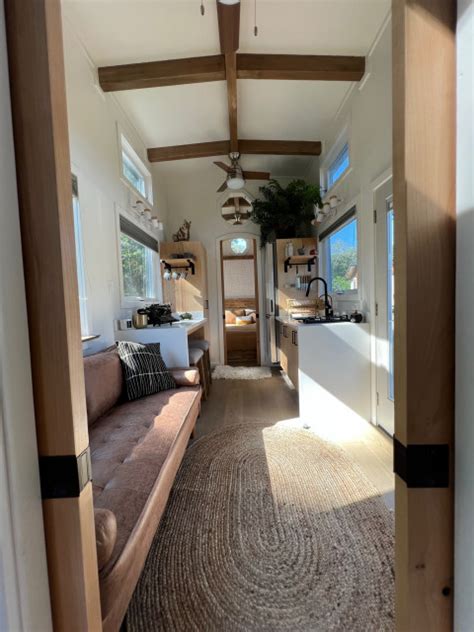 The Th Paradise Model Atu Built By Paradise Tiny Homes Campagne