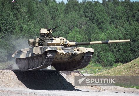 T-90 c armour | Sputnik Mediabank