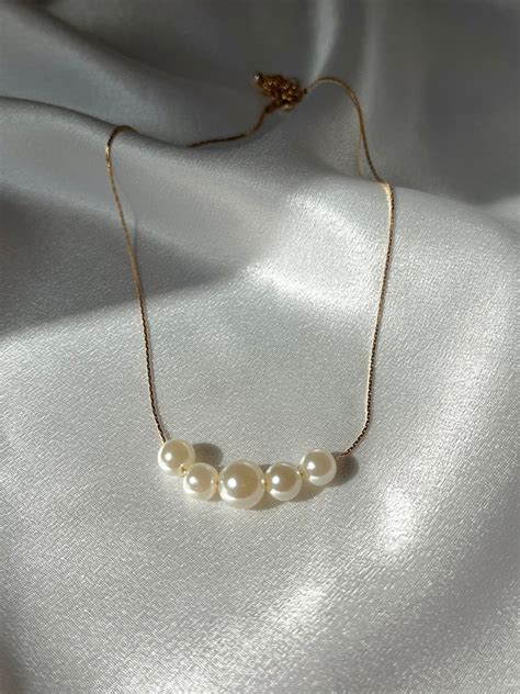 Elina Pearl Necklace Mermaidia Necklace 5 Pearl Necklace Mermaidcore