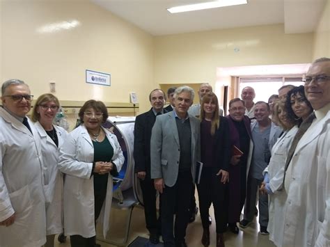 Se inauguró la primera cámara hiperbárica en un hospital público de la