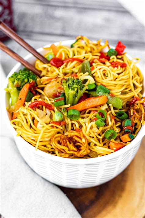 Easy Vegetable Chow Mein Piper Cooks