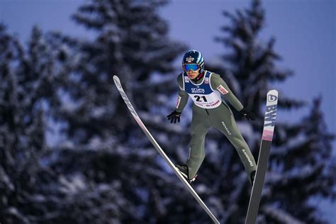 Skoki narciarskie Polacy poza podium w konkursie drużynowym mistrzostw