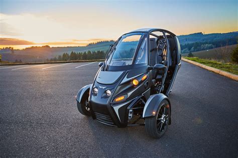 Arcimoto Opens Sales for Electric “Fun Utility Vehicle” – EVBite