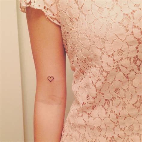 Idee Per Tatuaggi Piccoli Femminili E Dove Tatuarli