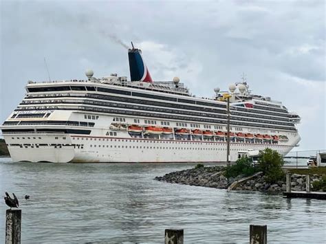 Carnival Ship Funnel Replaced After 2022 Fire