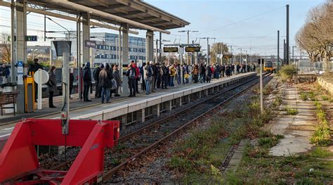 Chiltern Railways Last Parliamentary Train From West Ealing