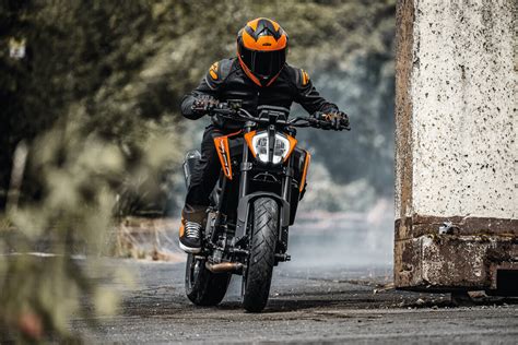 KTM Duke Una Naked Renovada Exclusivo Motos
