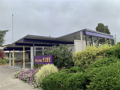 Petaluma School Wedge Roofing