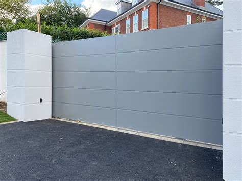 Electric Driveway Gates In Surrey Wentworth Gates