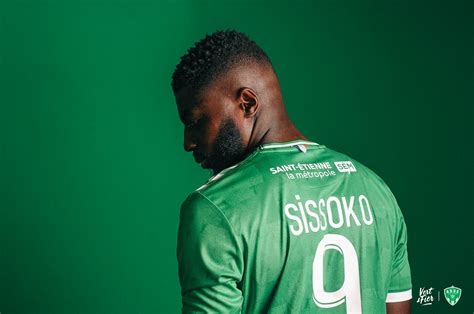 Pros Les premières photos d Ibrahim Sissoko en Vert