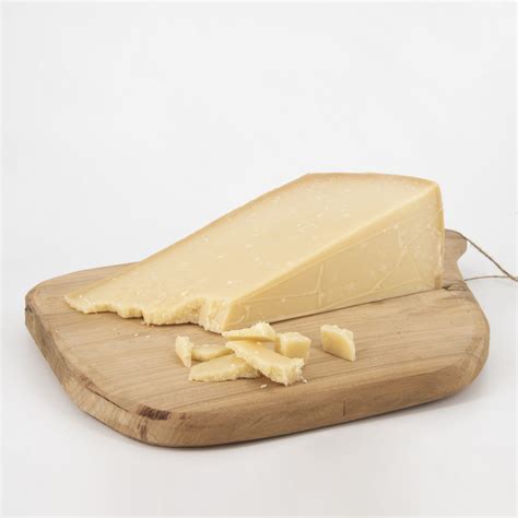 Parmigiano Reggiano Bianca Mesi Alta Montagna Emilian Taste