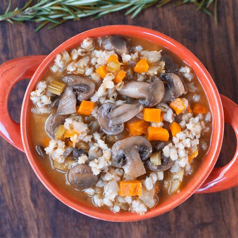 Sopa De Champiñones Con Cebada Perlada una Dieta Saludable