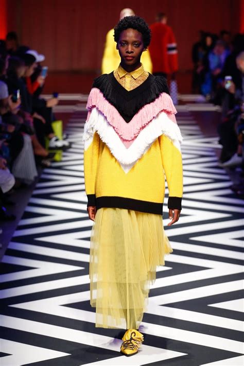 Msgm Ready To Wear Autumn 2017 Look 35 Fashion Ready To Wear Knitwear Fashion