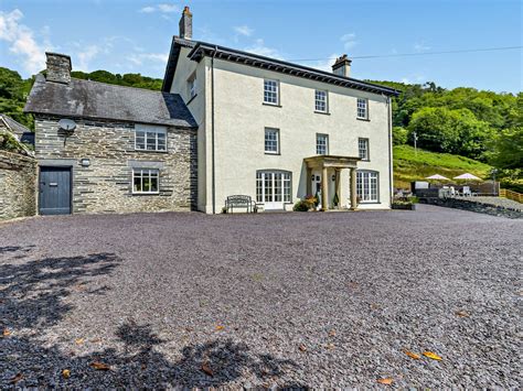 Bron Yr Aur Mansion | Bron Yr Aur Mansion in Machynlleth