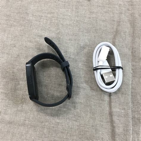 【目立った傷や汚れなし】現状品 Huawei Band 8 スマートウォッチ フルビューディスプレイ1 47インチ 2週間持続バッテリー 高